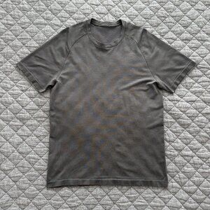 Lululemon Metal Vent Tech Short-Sleeve Shirt